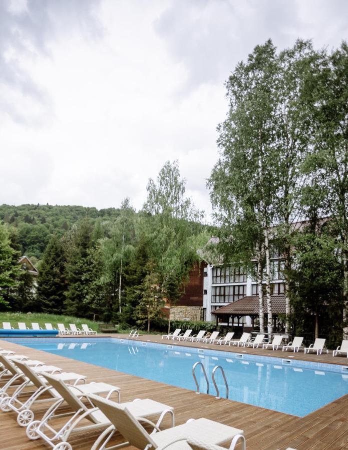 Yaremche Club Hotel Luaran gambar